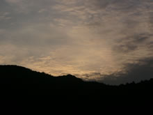 岡崎から見た東山